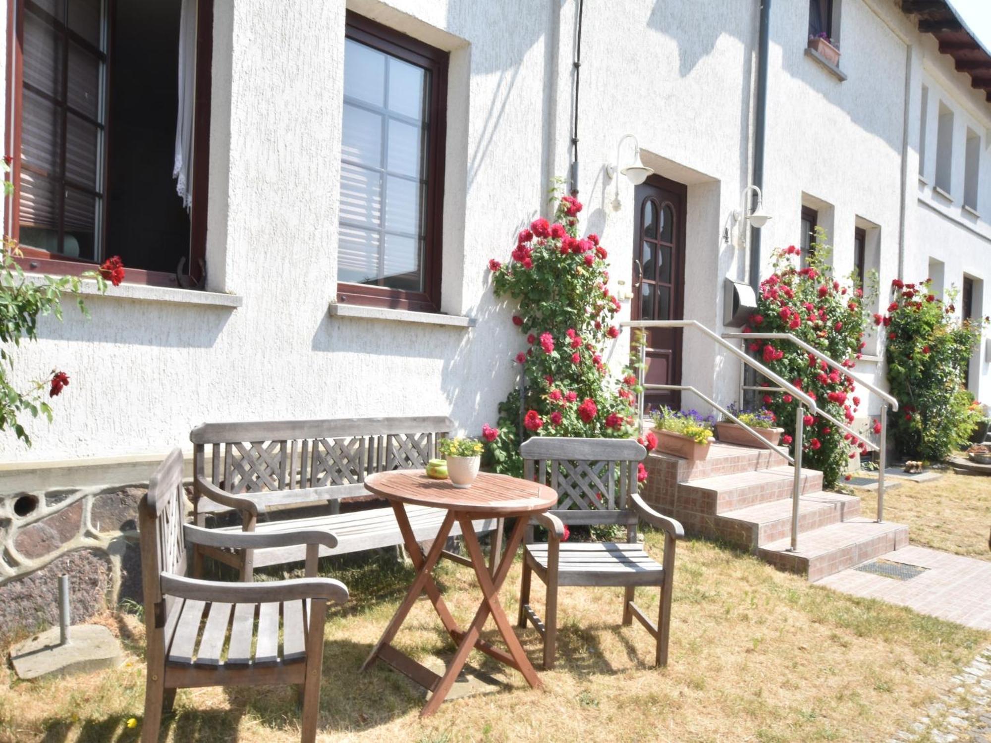 Inviting Apartment In Wendelstorf With Communal Garden Exterior foto